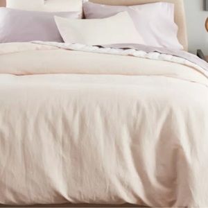 Nestwell washed linen cotton King size comforter set in Blush.